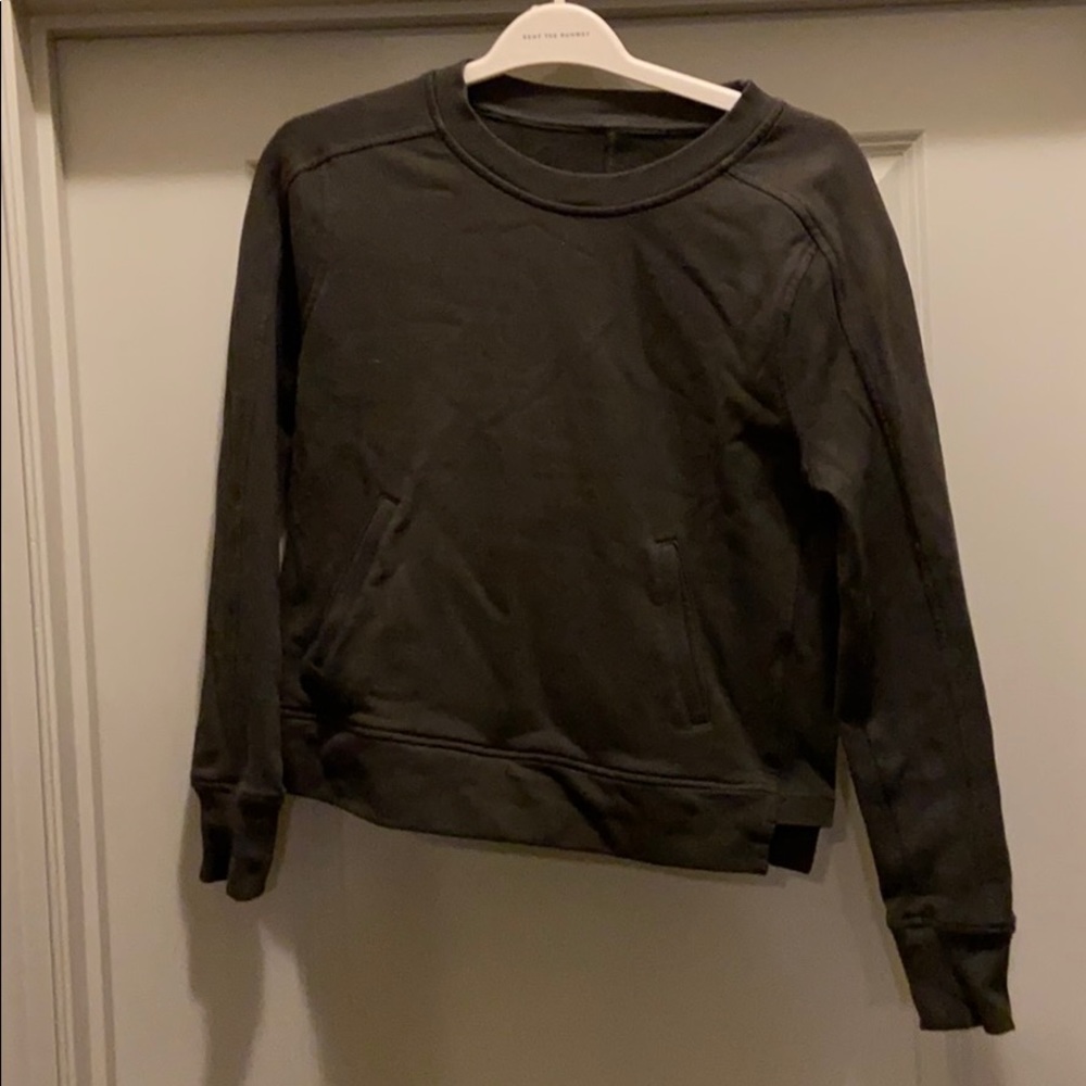 Lululemon Pullover, olive green